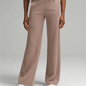 NWOT taupetastic softstream pant